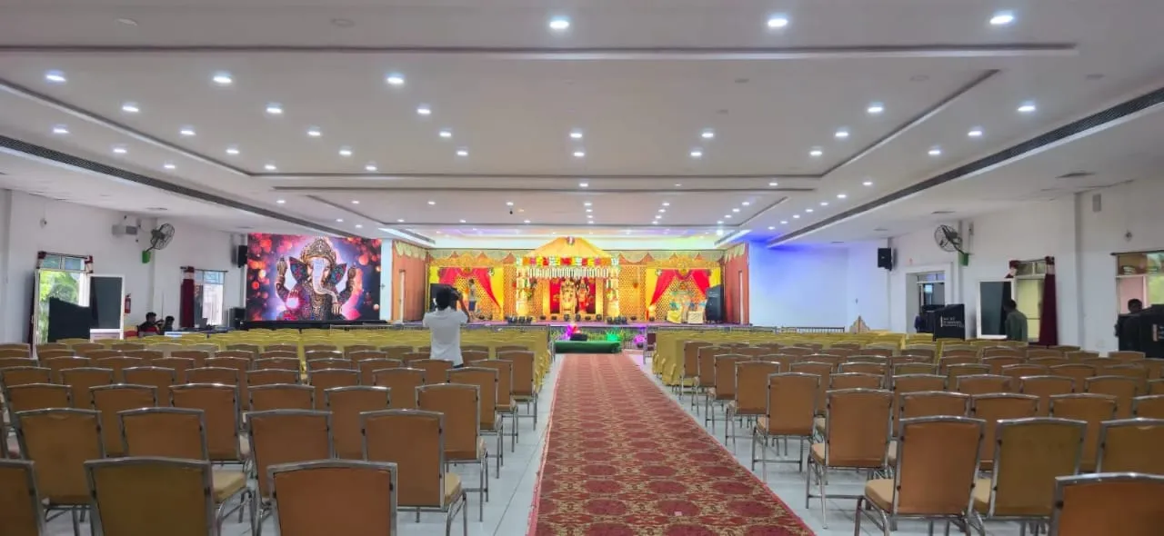 Premium Seating - Comfortable chairs with elegant covers